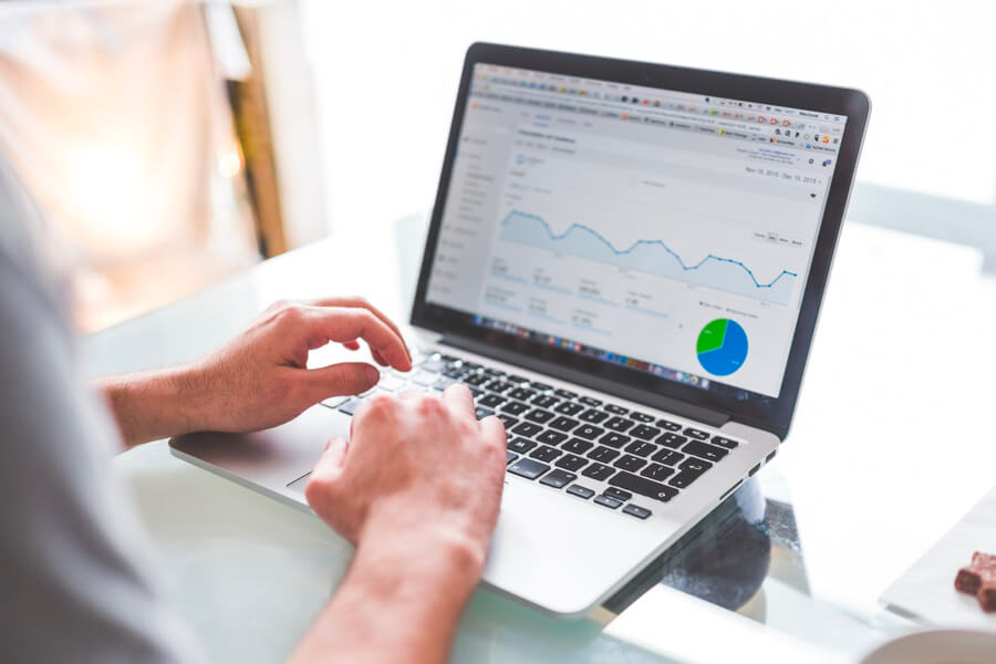 Calculate Landing Page ROI with Google Analytics graphic