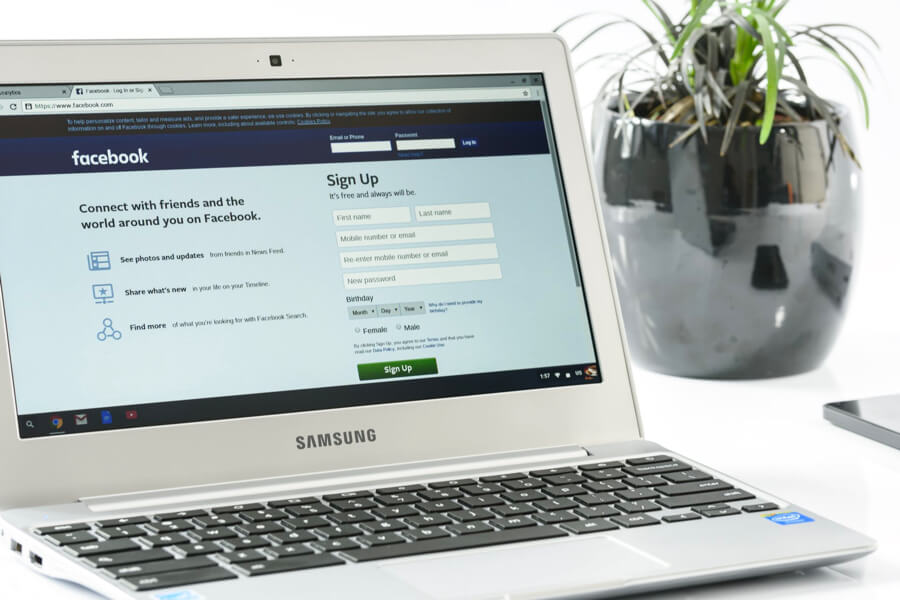 4 Ways to Get More Out of Facebook Traffic graphic