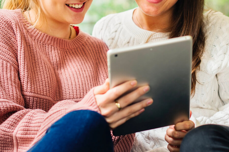 How to Conduct an Online Survey graphic